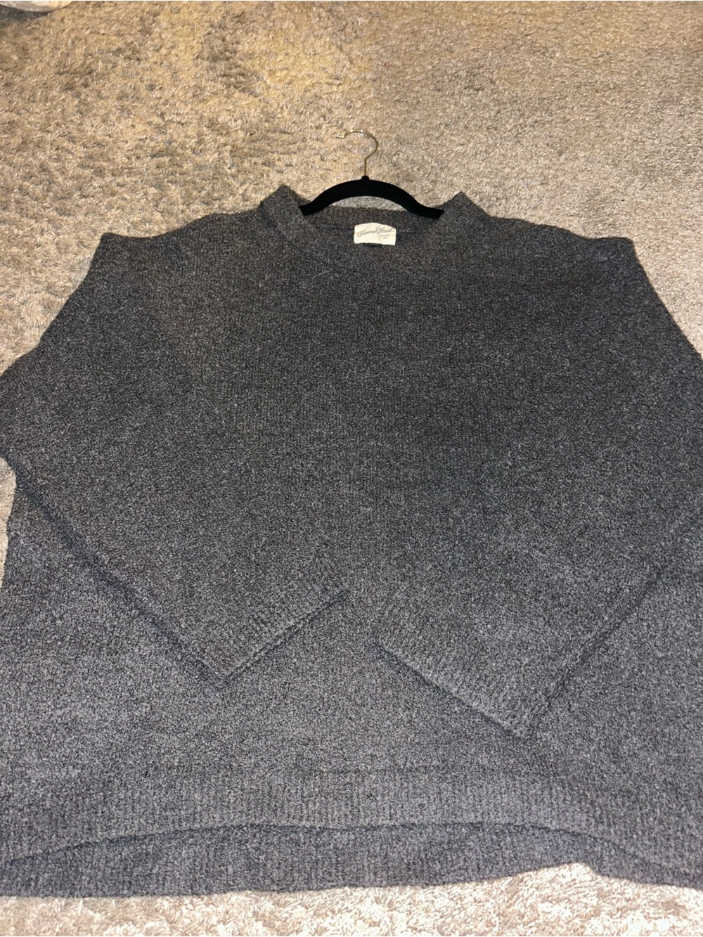 Universal Thread Women's Charcoal Gray Crewneck Sweater